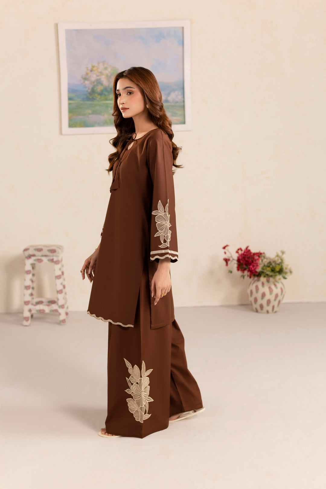 BROWN B002 - 2PC EMBROIDERED