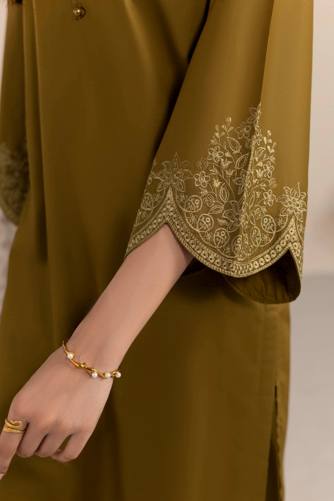 OLIVE O003 - 2PC EMBROIDERED