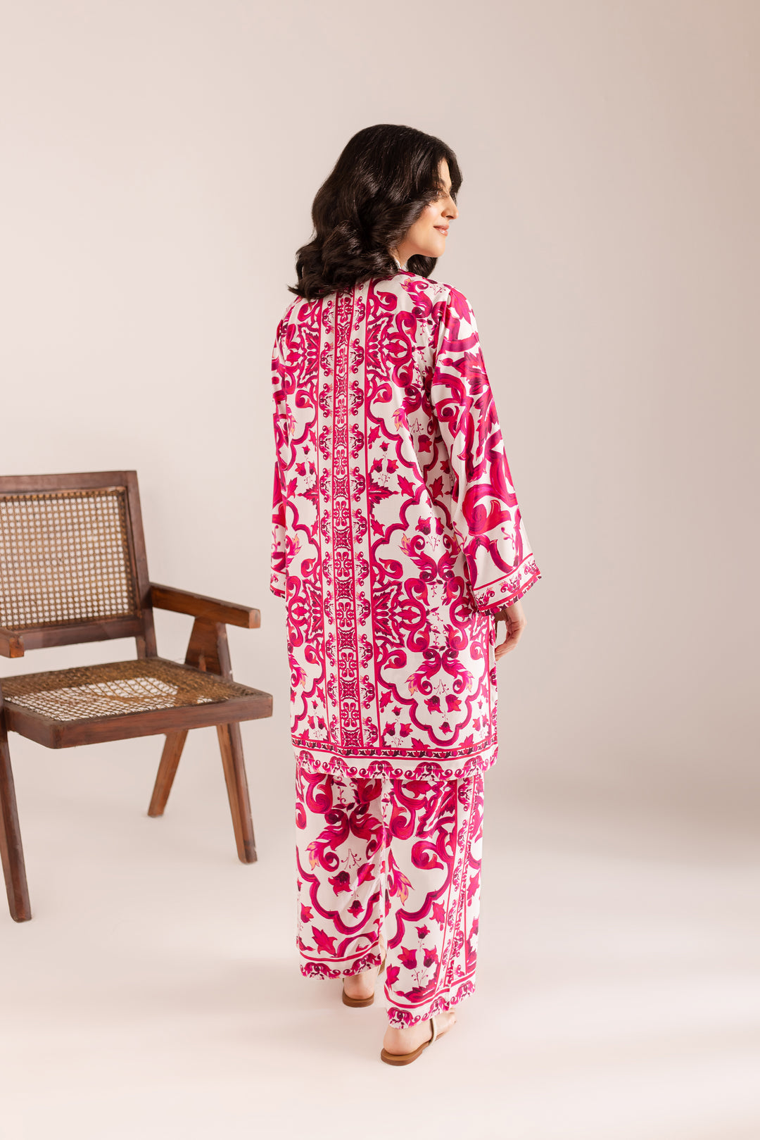 MVS-CALLI-003 / 2PC STITCHED